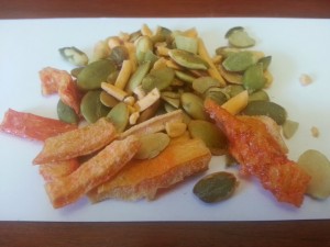 Pumpkin seeds, cheese and bell pepper Snack Pack