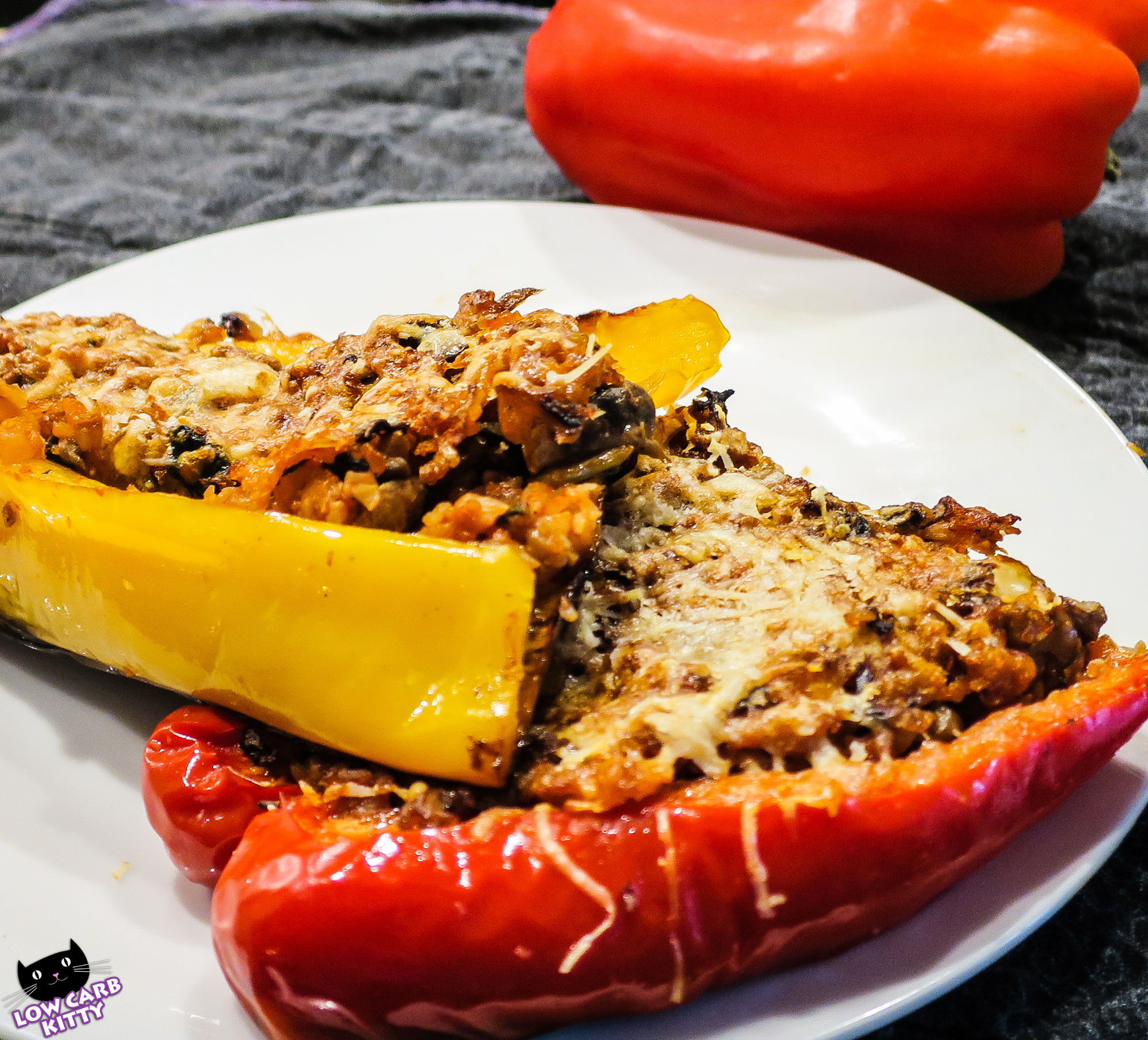 Low carb vegetarian stuffed peppers